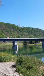 10-Reinhard-Boest_12-05-2022_Les 7 Meuses von unten-Web