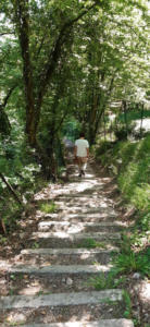 12-Reinhard-Boest_12-05-2022_Treppe abwaerts-Web