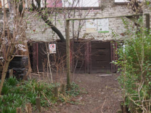Ehemaliger Klostergarten an der Rue de l'Abondance 31 – wird heute von Schulen genutzt