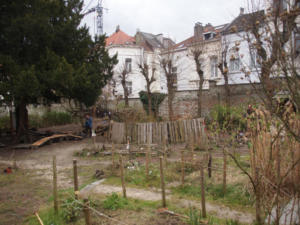 Ehemaliger Klostergarten an der Rue de l'Abondance 31 – wird heute von Schulen genutzt