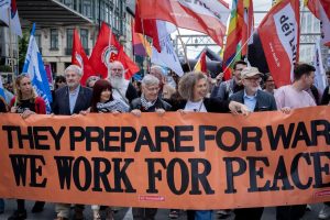 2026_06_14_Demo-gegen-Hochruestung_BXL_Hanna-Penzer_IMG_20260614_235313_778