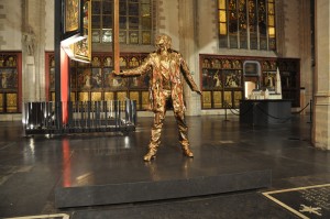 02 - 2015-10-22 - Jan Fabre - Kreuz - Nachts 011 