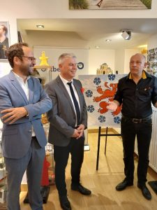 20250512 190037 resized